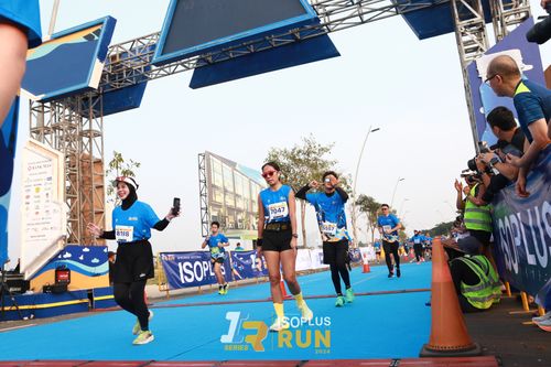 Race photo from ISOPlus Run 2024 Jakarta