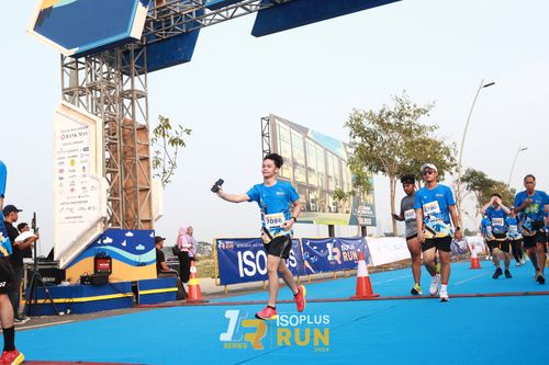 Race photo from ISOPlus Run 2024 Jakarta