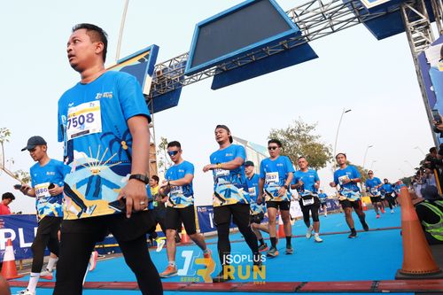 Race photo from ISOPlus Run 2024 Jakarta