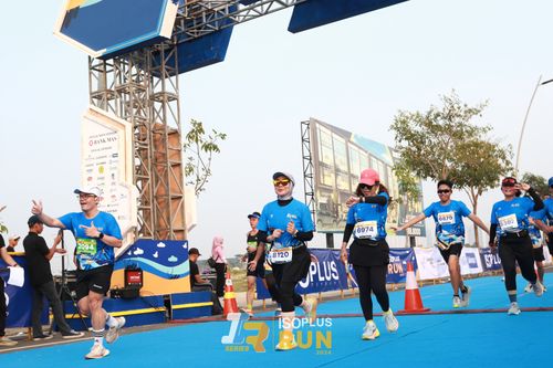 Race photo from ISOPlus Run 2024 Jakarta