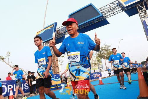 Race photo from ISOPlus Run 2024 Jakarta