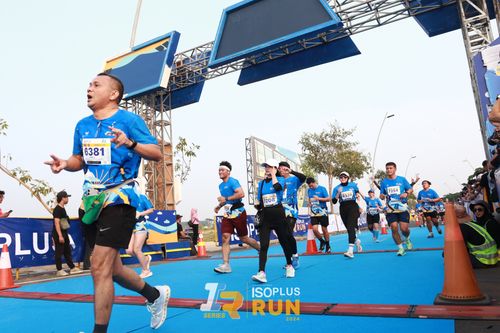 Race photo from ISOPlus Run 2024 Jakarta