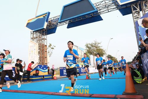 Race photo from ISOPlus Run 2024 Jakarta