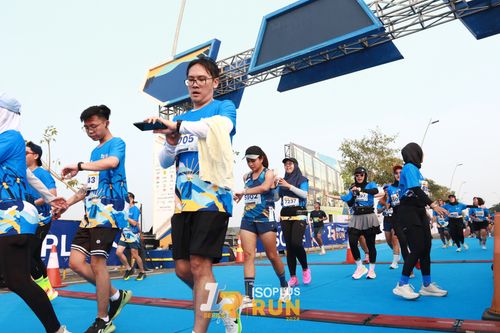 Race photo from ISOPlus Run 2024 Jakarta