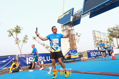 Race photo from ISOPlus Run 2024 Jakarta