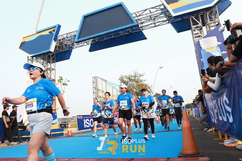 Race photo from ISOPlus Run 2024 Jakarta