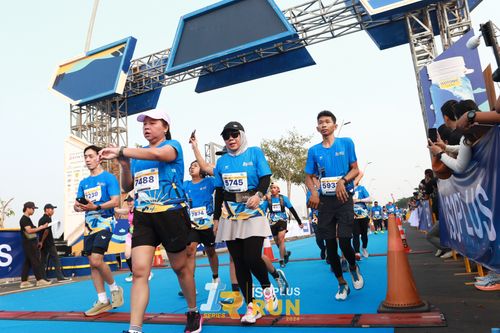 Race photo from ISOPlus Run 2024 Jakarta
