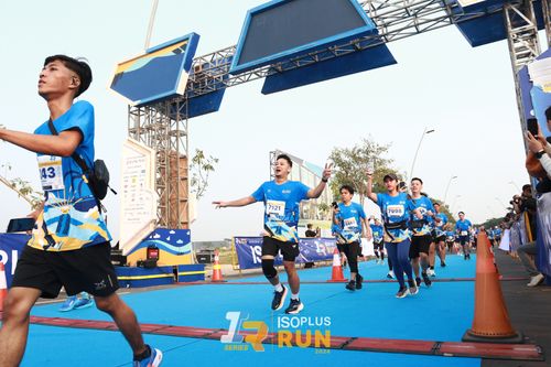 Race photo from ISOPlus Run 2024 Jakarta