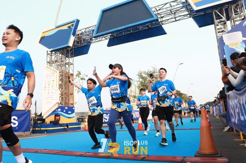Race photo from ISOPlus Run 2024 Jakarta