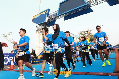 Race photo from ISOPlus Run 2024 Jakarta