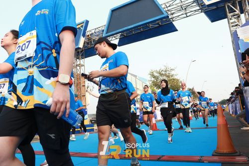 Race photo from ISOPlus Run 2024 Jakarta