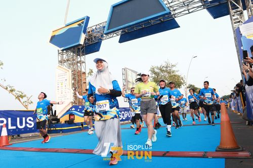 Race photo from ISOPlus Run 2024 Jakarta
