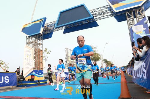 Race photo from ISOPlus Run 2024 Jakarta