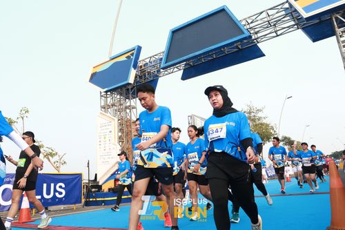 Race photo from ISOPlus Run 2024 Jakarta
