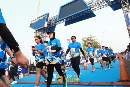 Race photo from ISOPlus Run 2024 Jakarta