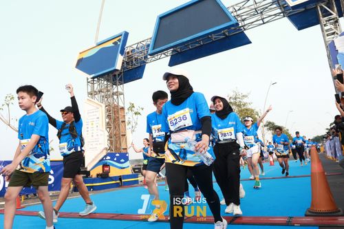 Race photo from ISOPlus Run 2024 Jakarta