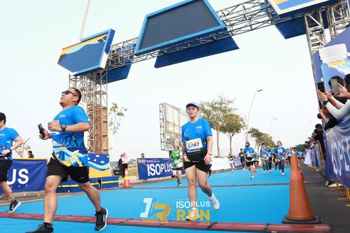 Race photo from ISOPlus Run 2024 Jakarta