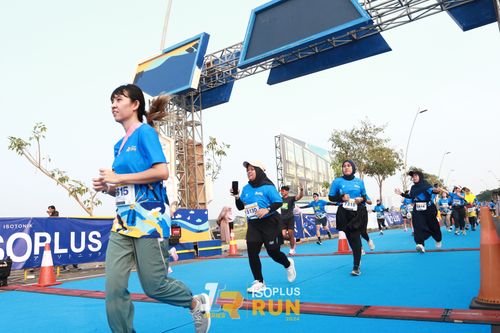 Race photo from ISOPlus Run 2024 Jakarta