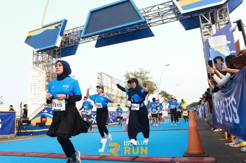 Race photo from ISOPlus Run 2024 Jakarta