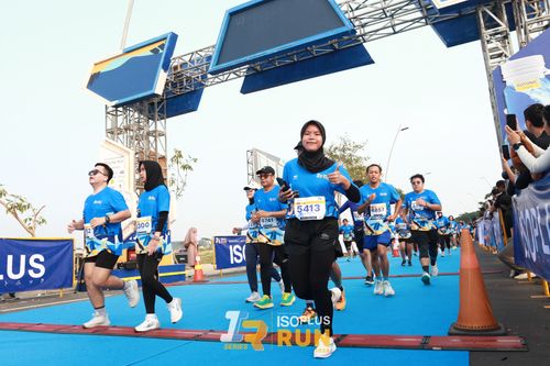 Race photo from ISOPlus Run 2024 Jakarta