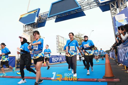 Race photo from ISOPlus Run 2024 Jakarta