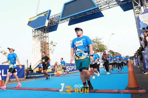Race photo from ISOPlus Run 2024 Jakarta