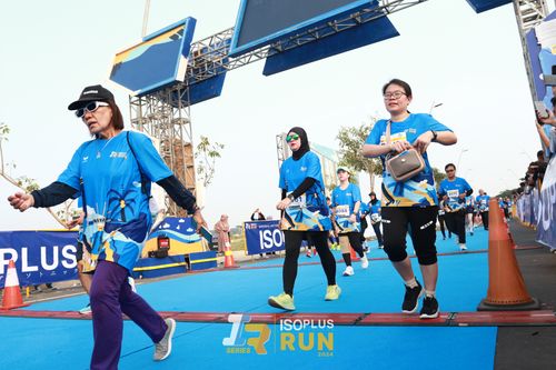 Race photo from ISOPlus Run 2024 Jakarta