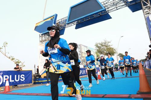 Race photo from ISOPlus Run 2024 Jakarta