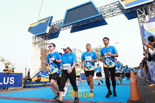 Race photo from ISOPlus Run 2024 Jakarta