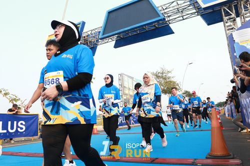 Race photo from ISOPlus Run 2024 Jakarta
