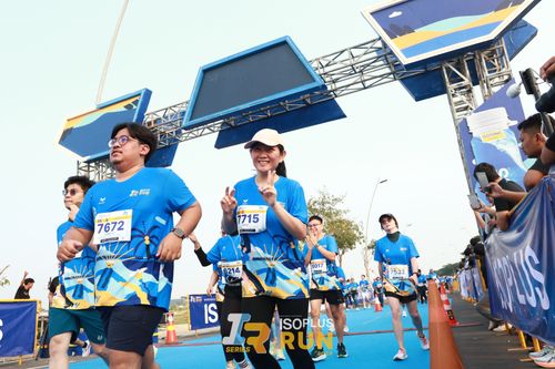 Race photo from ISOPlus Run 2024 Jakarta