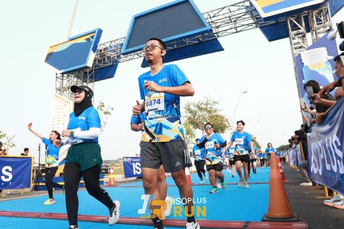 Race photo from ISOPlus Run 2024 Jakarta