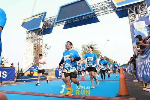 Race photo from ISOPlus Run 2024 Jakarta