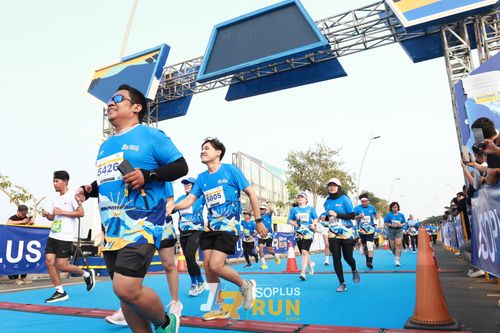 Race photo from ISOPlus Run 2024 Jakarta