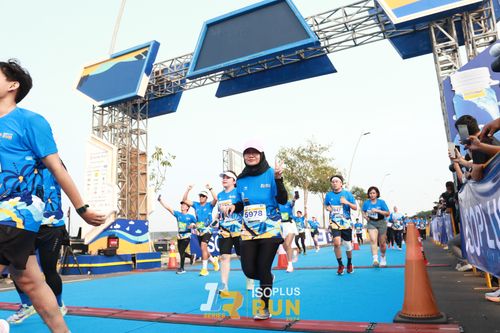 Race photo from ISOPlus Run 2024 Jakarta