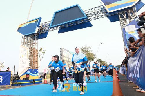 Race photo from ISOPlus Run 2024 Jakarta