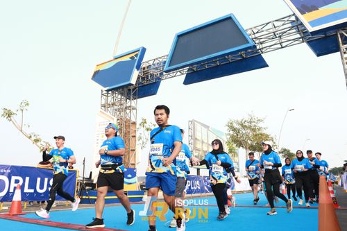Race photo from ISOPlus Run 2024 Jakarta
