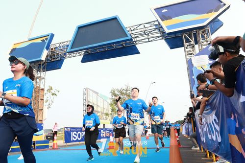 Race photo from ISOPlus Run 2024 Jakarta