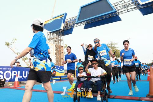 Race photo from ISOPlus Run 2024 Jakarta