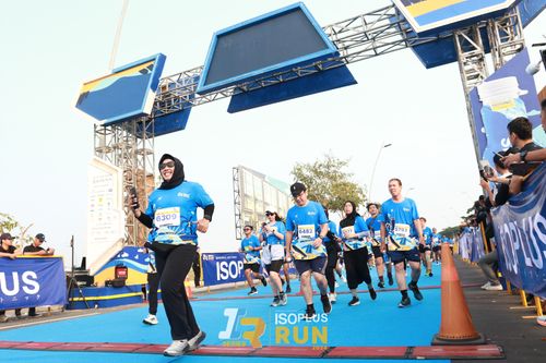 Race photo from ISOPlus Run 2024 Jakarta