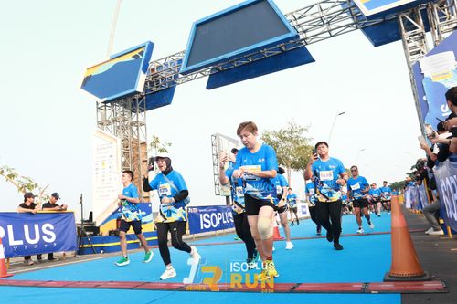 Race photo from ISOPlus Run 2024 Jakarta