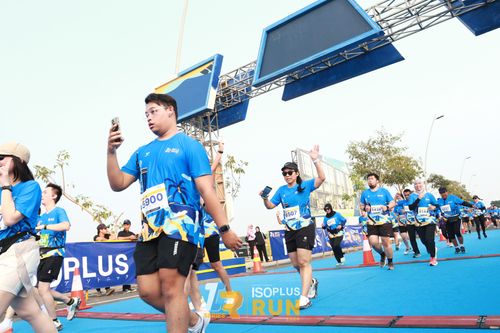 Race photo from ISOPlus Run 2024 Jakarta