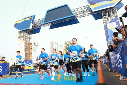 Race photo from ISOPlus Run 2024 Jakarta