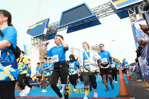 Race photo from ISOPlus Run 2024 Jakarta