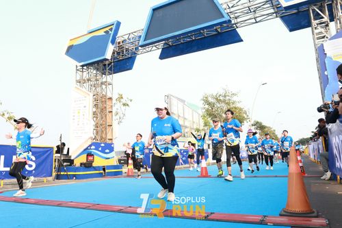 Race photo from ISOPlus Run 2024 Jakarta