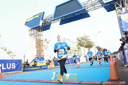 Race photo from ISOPlus Run 2024 Jakarta