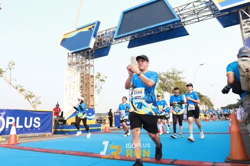 Race photo from ISOPlus Run 2024 Jakarta