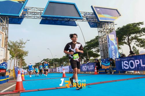 Race photo from ISOPlus Run 2024 Jakarta