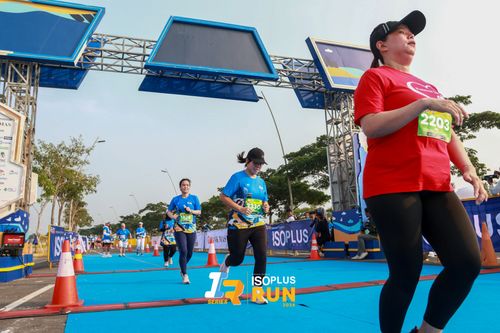 Race photo from ISOPlus Run 2024 Jakarta
