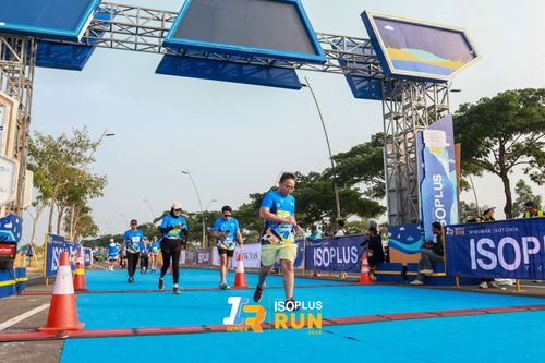 Race photo from ISOPlus Run 2024 Jakarta